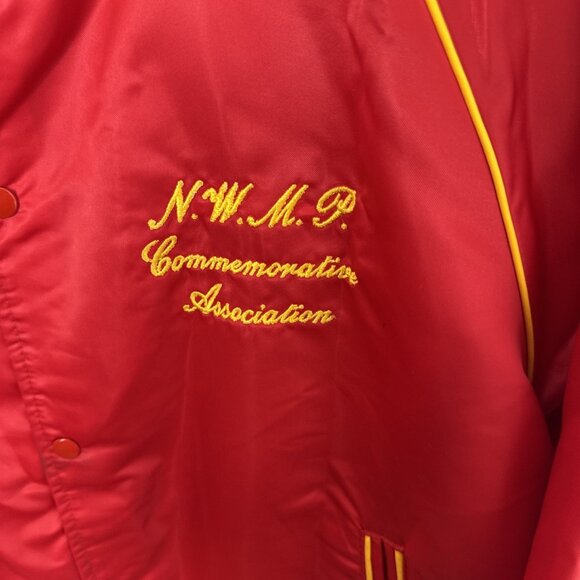 Vintage NWMP Commemorative Association Apollo Satin Jacket Red L Canada Mountie - Picture 4 of 6